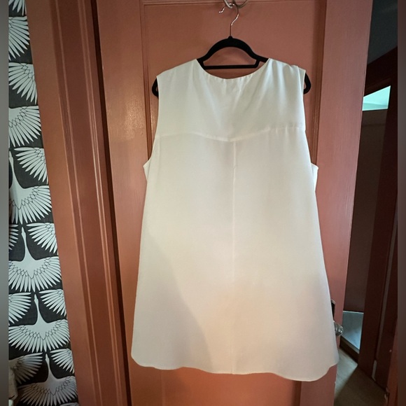 MM LaFleur / extended size +3( added size chart)/ cream / sleeveless top - Picture 8 of 8